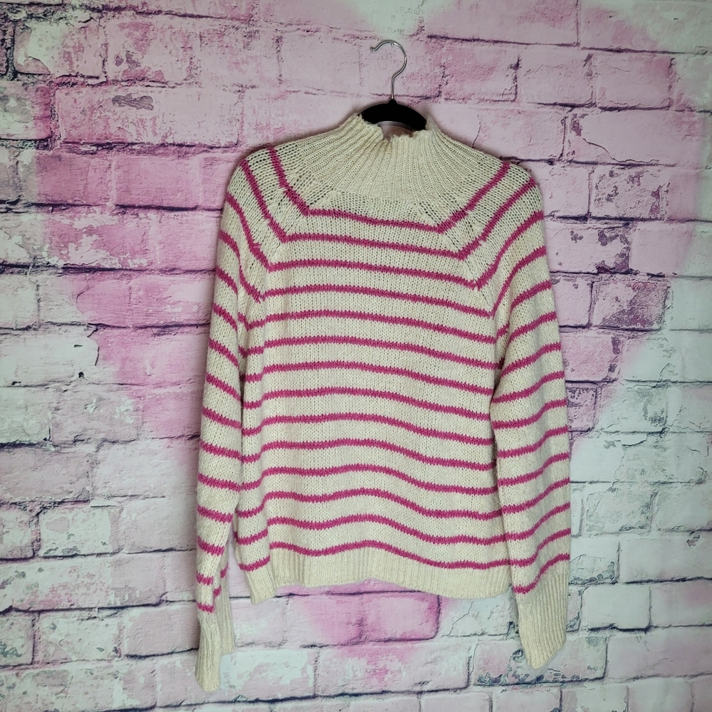 VOYAGEUR BY MERSEA SALT & SEA TURTLENECK SWEATER CREAN MAGENTA SMALL - Picture 2 of 12
